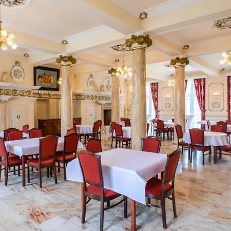 Guest house Princess Palace & Golf Dunakiliti