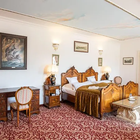 Princess Palace & Golf Guest house Dunakiliti