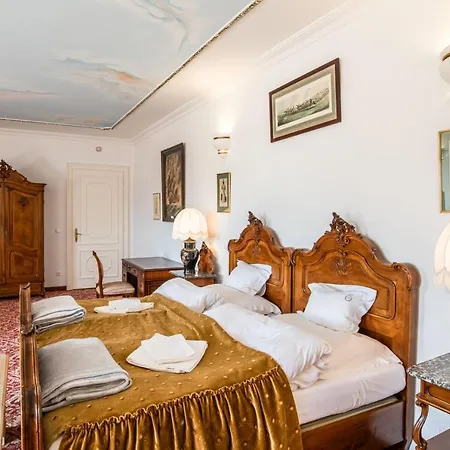 Princess Palace & Golf Guest house